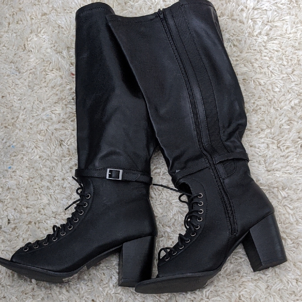 torrid Black Lace-Up Peep-Toe Mid Block Heel Boots - Picture 3 of 4